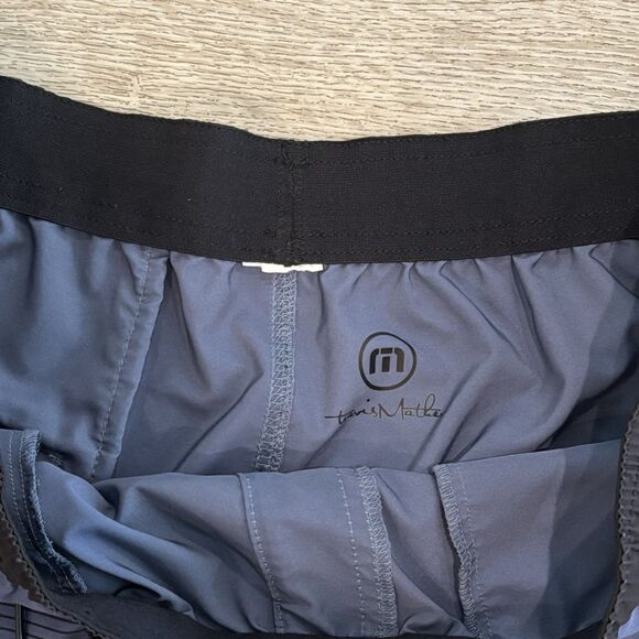 Travis Mathew Swim Trunks Men’s 32 Blue Board Shorts Bathing Suit Beach Striped - Picture 3 of 6